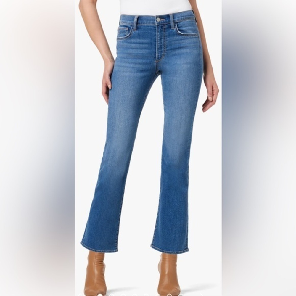 Joe's Woman Jeans The Callie Cropped Boot in Medium Blue Wash